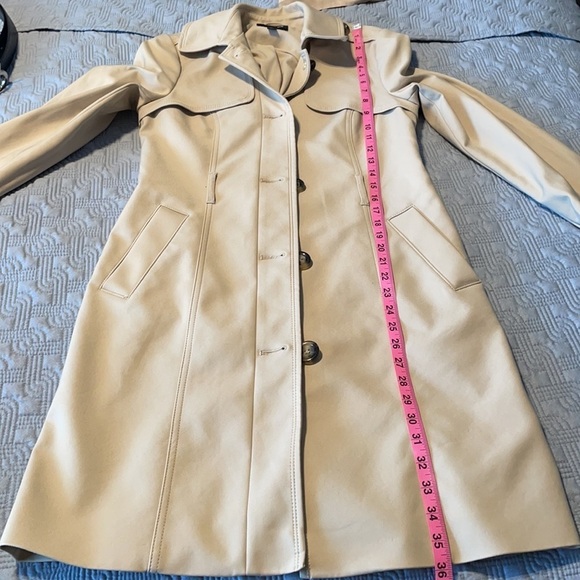 Express Coat - Picture 8 of 8